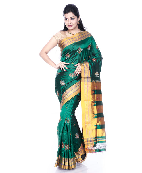 Buy Green Sarees for Women by Shri Chamundeshwari Online | Ajio.com